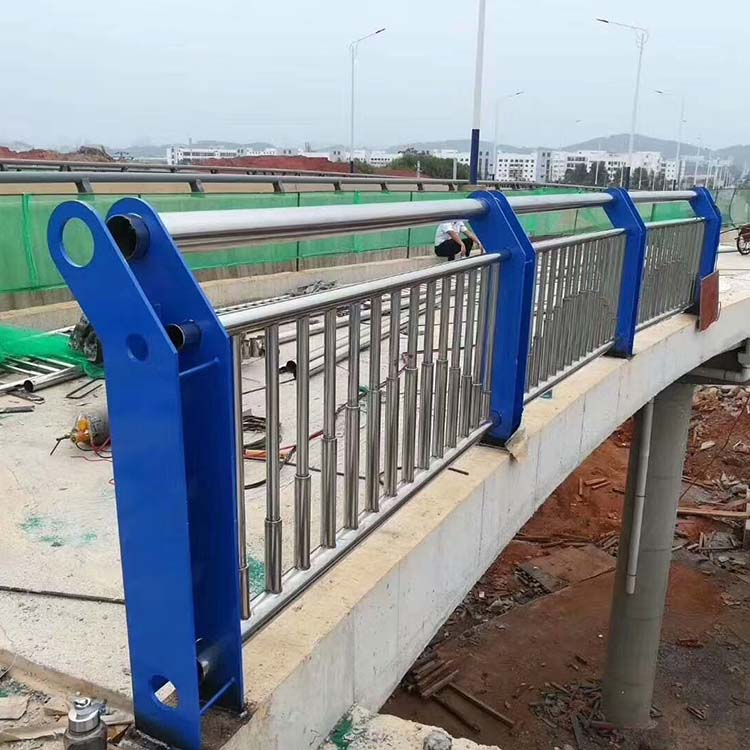 不銹鋼復合管護欄